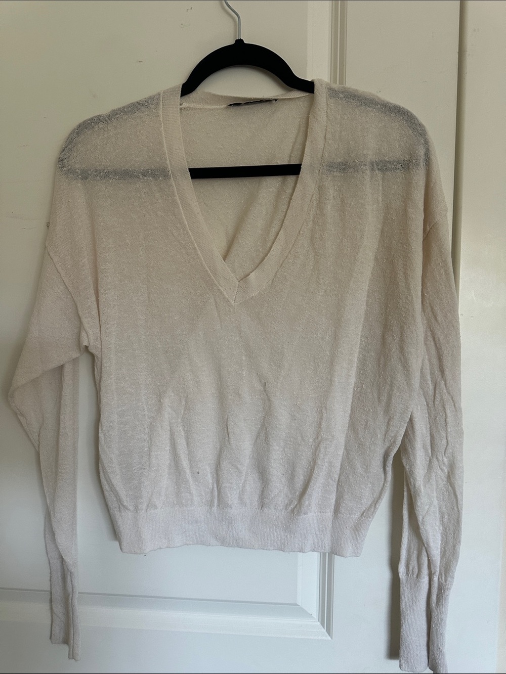 Zara Lightweight V-Neck Sweater in Off-White